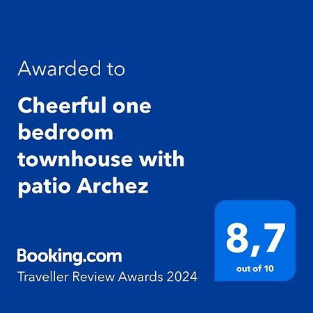 Cheerful One Bedroom Townhouse With Patio Árchez エクステリア 写真