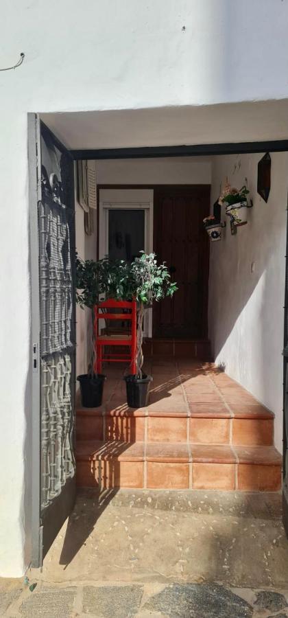 Cheerful One Bedroom Townhouse With Patio Árchez エクステリア 写真