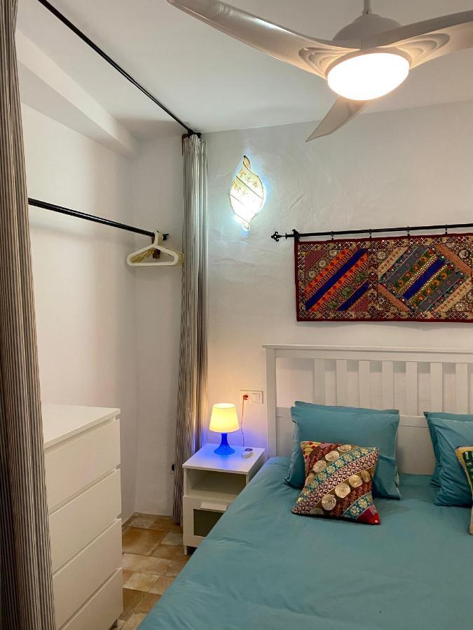Cheerful One Bedroom Townhouse With Patio Árchez エクステリア 写真