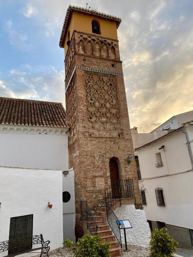 Cheerful One Bedroom Townhouse With Patio Árchez エクステリア 写真