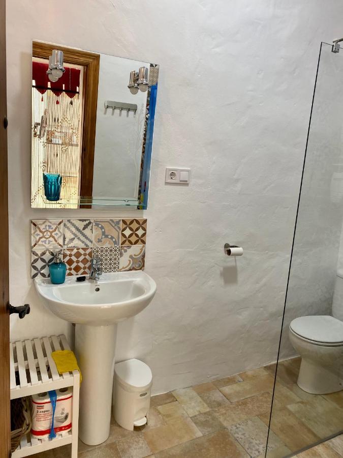Cheerful One Bedroom Townhouse With Patio Árchez エクステリア 写真